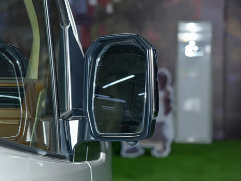 2024�� 3.5L ɽ��M7