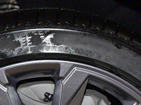 2025�� allroad quattro ̽���� 55 TFSI ����ԽҰ��