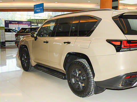 2025�� 700h OVERTRAIL�쾳��