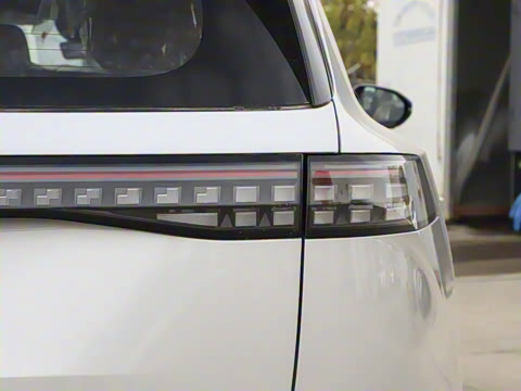 2025�� 636Ultra����� 5��