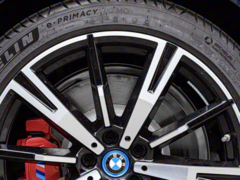 2024�� xDrive M60