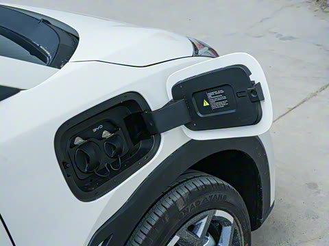 2025�� �Ǽݰ� 405km ���ڰ�