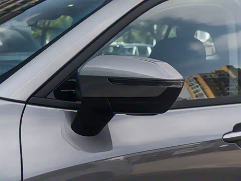 2025�� EcoBoost 170 �Ķ���