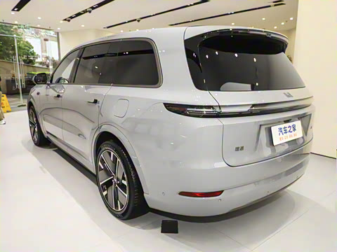 2025�� Ultra ���ܻ��°�