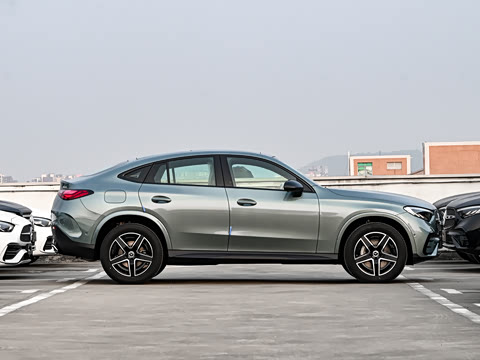 2025�� GLC 260 4MATIC ����SUV