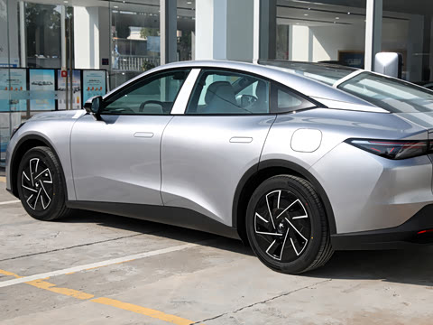 2024�� 560PRO 185kW