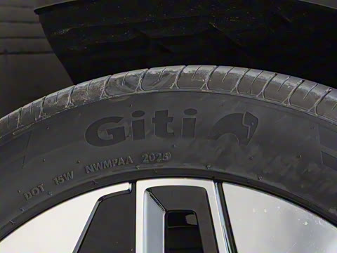 2025�� ����Ultra