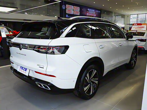 2024�� �Ŀ� 380TSI ����R-LineѲ�� ������