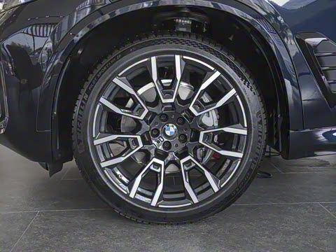 2023�� xDrive 40Li M�˶���ҹ��װ