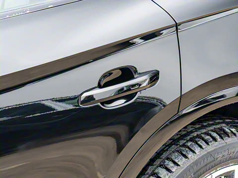 2025�� 40 TFSI ����������