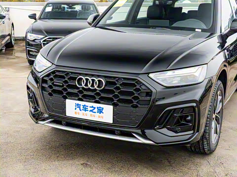 2025�� 40 TFSI ����������