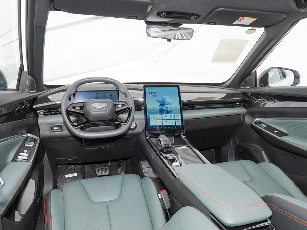 Geely Boyue Pro, Внедорожник 5 дв.: фото поколения
