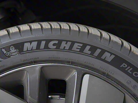 2025�� Ultra ���ܻ��°�