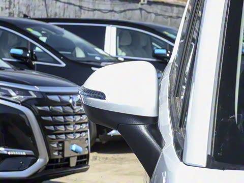 2025�� 2.0L CNG������ 6��