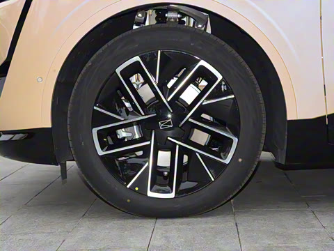 2025�� Ultra ���̰�