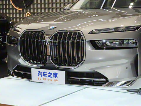 2023�� 740Li ������ ������װ