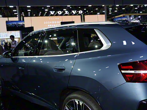 2025�� xDrive30L ������ M�˶���װ