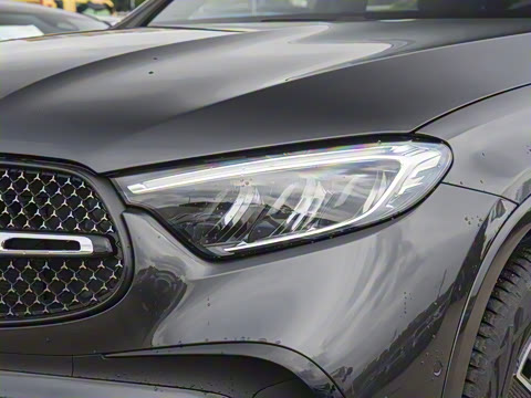 2025�� GLC 260 4MATIC ����SUV