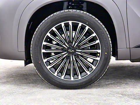 2025�� 1.5T 106KM������ 5�� ��Ԫ�