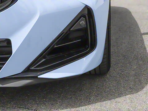 2025�� M240i xDrive