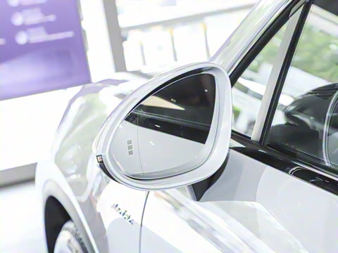 2024�� Macan ��������