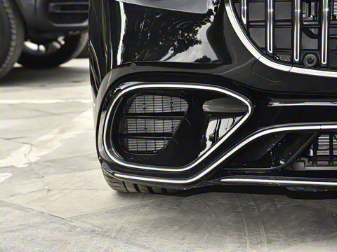 2024�� AMG S 63 L E Performance