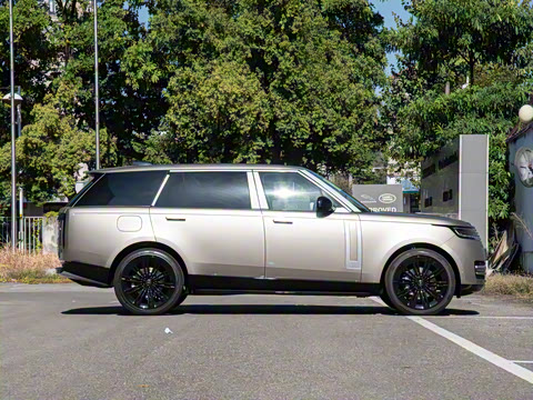 2025�� 3.0 L6 400PS �����ӳ���