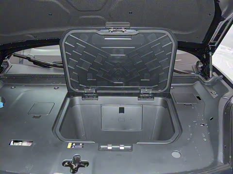 2025�� 700 Ultra�������������״��