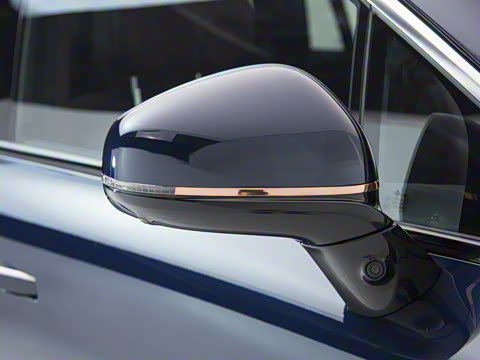 2025�� 700 Ultra�������������״��