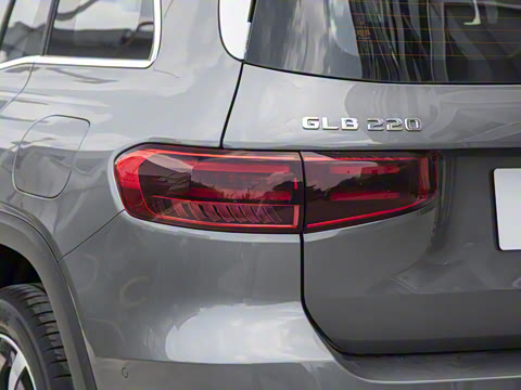 2025�� GLB 220 ʱ����