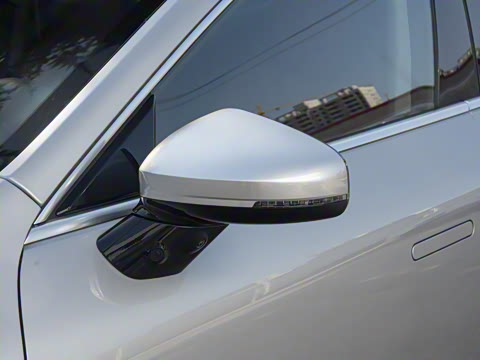 2023�� P7i 702 Max