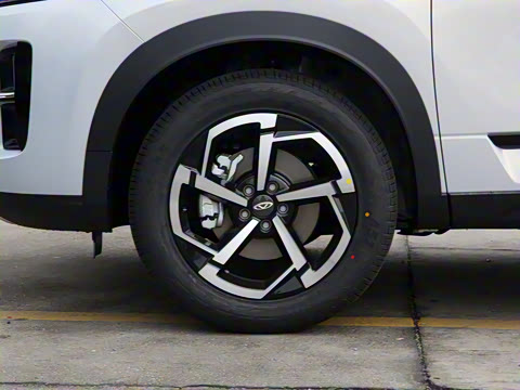 2025�� ���ܰ� 1.6T ��������