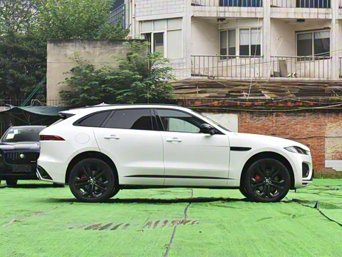 2025�� P400 SPORT