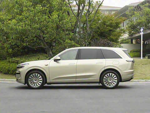 2025�� Ultra ������