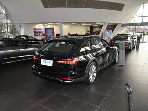 2025�� allroad quattro ̽���� 55 TFSI ����ԽҰ��