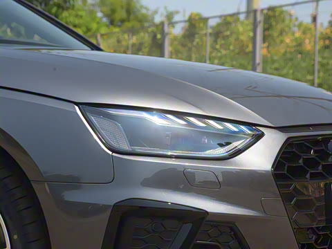 2024�� 40 TFSI ����������(��ҹ��)