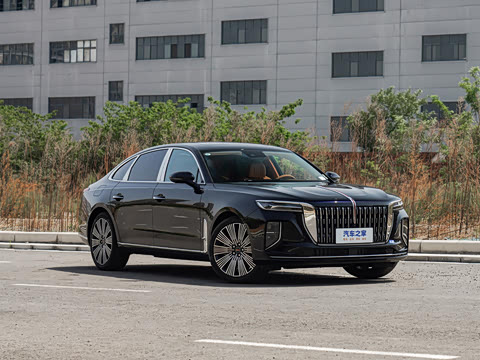 2025�� 2.0T ����������������� 5��