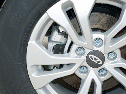 2025�� 1.5L �ֶ�׿Խ��