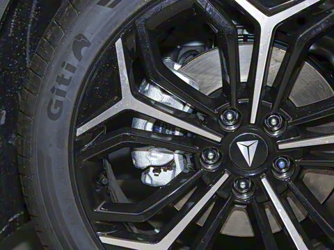 2025�� 230UltraǬ���Ǽ�ADS SE���̰�