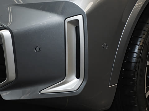 2023�� xDrive 40Li M�˶���װ