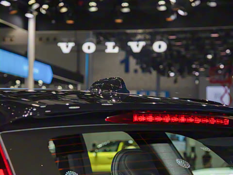 2025�� B5 ������Զ��ҹ�ڰ�