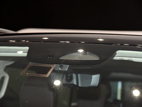 2024�� V 300 L ����������