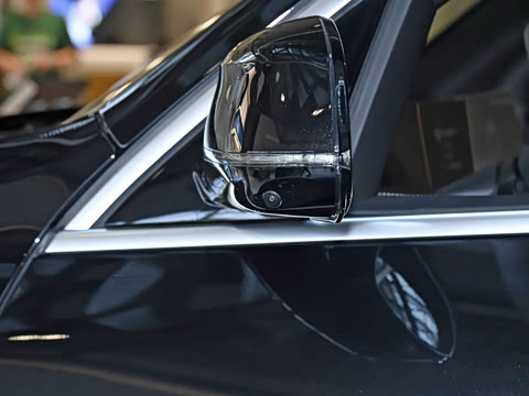 2023�� xDrive40i �����ͺ�����װ