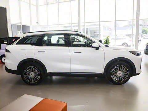 2025�� 120 ���������콢PLUS 7�� �������