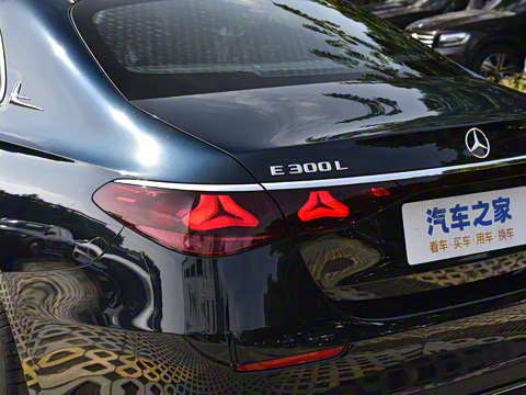 2025�� E 300 L ������