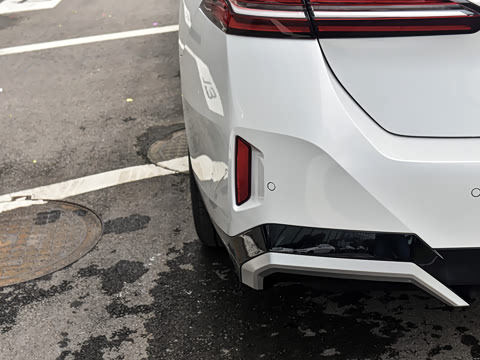 2024�� 525Li M�˶���װ