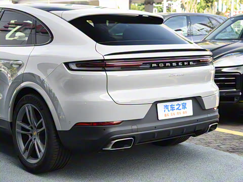 2025�� Cayenne Coup�� 3.0T