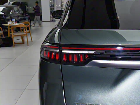 2025�� 1.5T 106KM������ 5�� ��Ԫ�