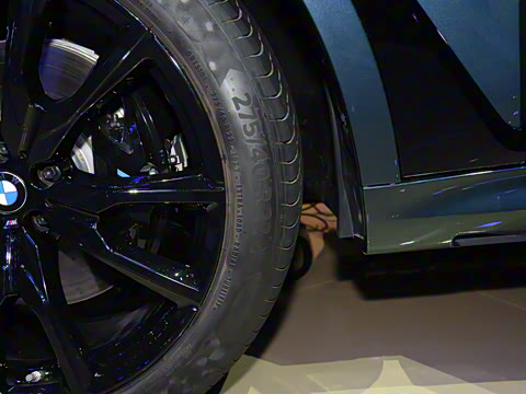 2024�� xDrive M60i