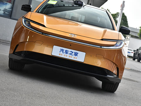 2025�� 550 PRO���а�